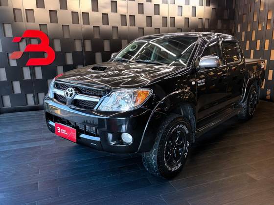 TOYOTA HILUX 3.0 SRV 4X4 CD 16V TURBO INTERCOOLER DIESEL 4P AUTOMÁTICO TOYOTA HILUX 3.0 SRV 4X4 CD 16V TURBO INTERCOOLER DIESEL 4P AUTOMÁTICO